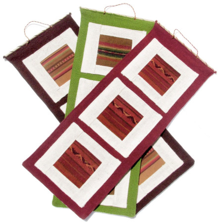 Marron, vert, bordeaux